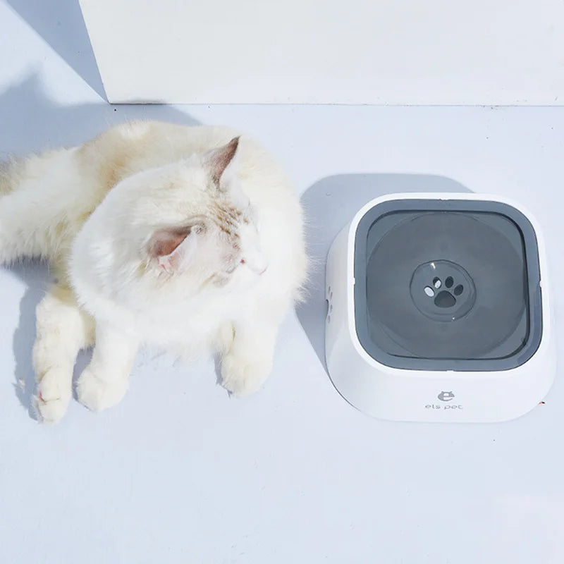 No-Spill Pet Water Bowl – Floating Design for Dogs & Cats